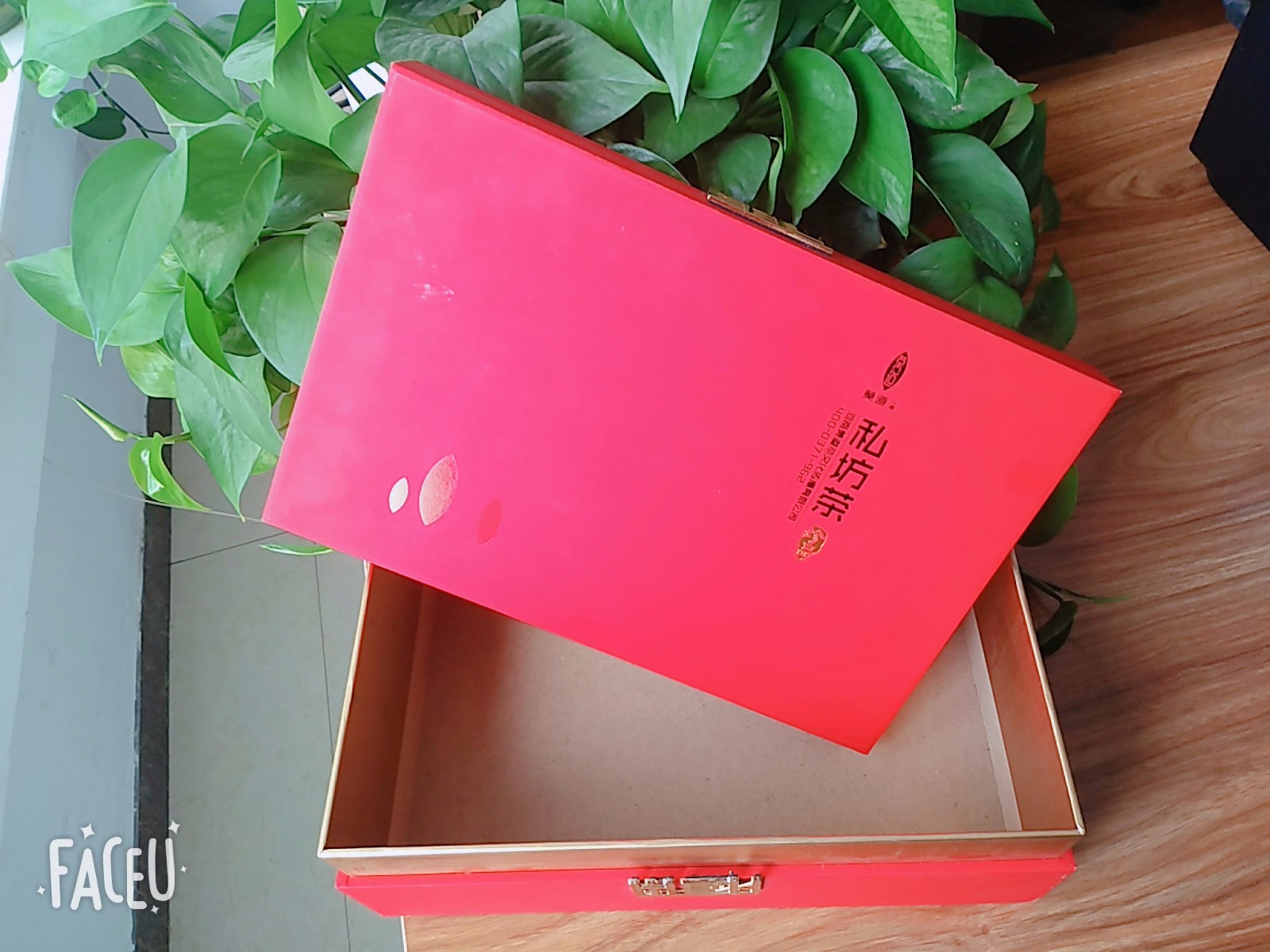 今天鄭州紙上印包裝廠為您一一解答為什么定制包裝盒，廠家樣品費(fèi)那么貴，貴在哪里？